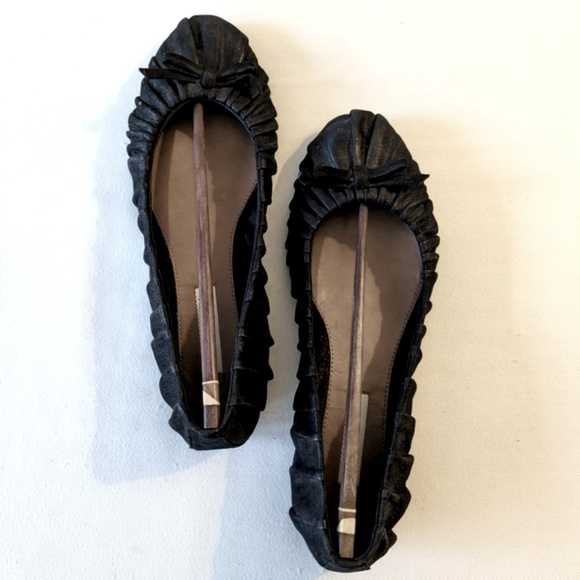 Zara. Flats. Black. Size 37 - Picture 2 of 16